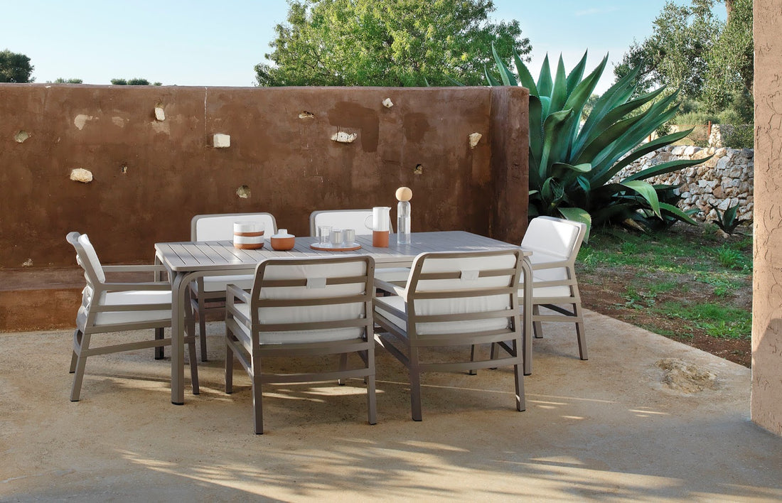 ¿Cuáles son los mejores materiales para tus muebles de exterior?